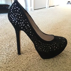 Black Steve Madden Pumps